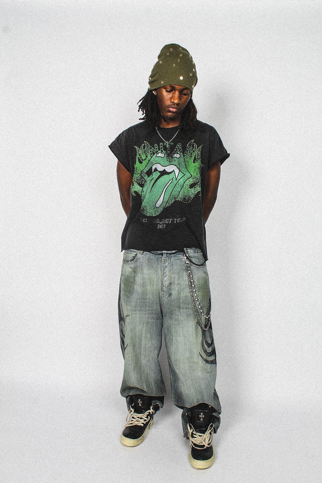 UNT WORLD TOUR Sleeveless TEE